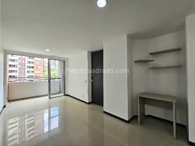 Apartamento de 3 alcobas en venta en Asdesillas, Sabaneta, 65 m² · foto 9 de 20