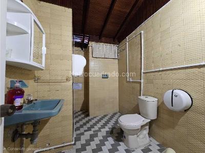 Casa de 3 alcobas en venta en Suramericana, Medellín, 333 m² · foto 12 de 12