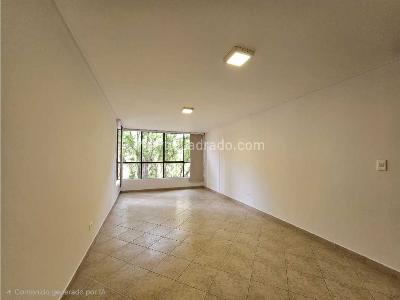 Apartamento de 3 alcobas en venta en Las Acacias, Medellín, 96 m² · foto 2 de 20
