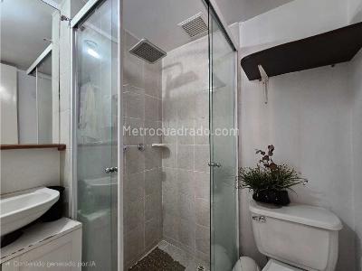 Apartamento de 3 alcobas en venta en Los Colores, Medellín, 65 m² · foto 13 de 20