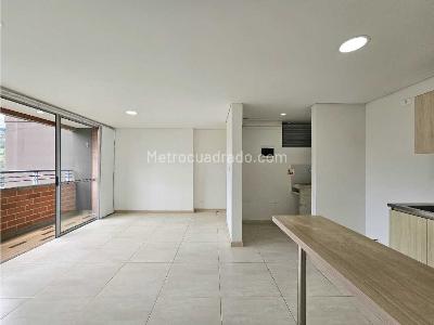 Apartamento de 3 alcobas en venta en Ditaires, Itagüí, 67 m² · foto 13 de 20