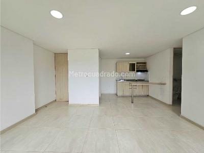 Apartamento de 3 alcobas en venta en Ditaires, Itagüí, 67 m² · foto 7 de 20