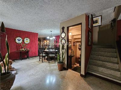 Casa de 5 alcobas en venta en Belen Malibu, Medellín, 360 m² · foto 5 de 20