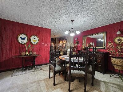 Casa de 5 alcobas en venta en Belen Malibu, Medellín, 360 m² · foto 6 de 20