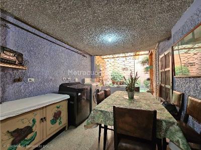 Casa de 5 alcobas en venta en Belen Malibu, Medellín, 360 m² · foto 16 de 20
