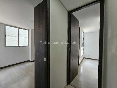 Apartamento de 2 alcobas en venta en Sabaneta, Sabaneta, 60 m² · foto 12 de 20