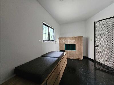 Casa de 4 alcobas en venta en San Lucas, Medellín, 293 m² · foto 17 de 20