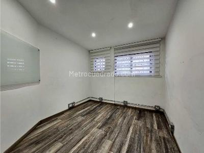 Casa de 4 alcobas en venta en San Lucas, Medellín, 293 m² · foto 19 de 20