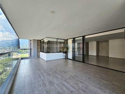 Apartamento de 3 alcobas en venta en Loma De Las Brujas, Envigado, 148 m² · foto 7 de 20
