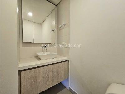 Apartamento de 3 alcobas en venta en Loma De Las Brujas, Envigado, 148 m² · foto 15 de 20