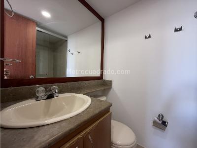 Apartaestudio en arriendo en El Poblado, Medellín · foto 14 de 19