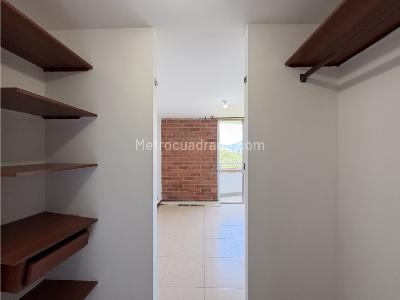 Apartaestudio en arriendo en El Poblado, Medellín · foto 15 de 19
