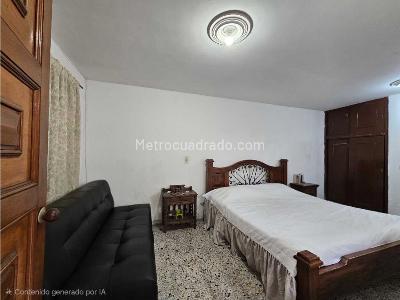 Casa de 5 alcobas en venta en Belen Alameda, Medellín, 303 m² · foto 12 de 20