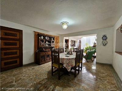 Casa de 5 alcobas en venta en Belen Alameda, Medellín, 303 m² · foto 7 de 20