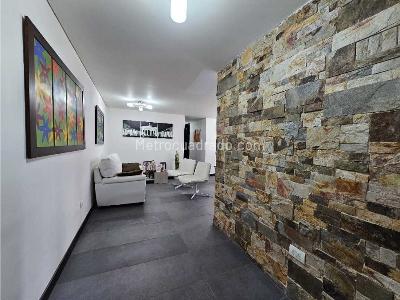 Apartamento en venta en Rodeo Alto, Medellín · foto 2 de 20