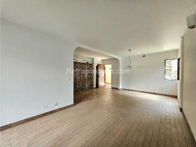 Apartamento de 3 alcobas en venta en Otraparte, Envigado, 117 m² · foto 2 de 20