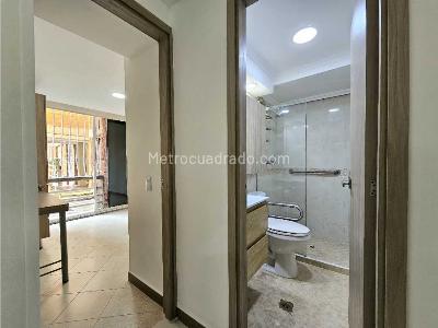 Apartamento de 2 alcobas en venta en Belen Miravalle, Medellín, 66 m² · foto 6 de 20