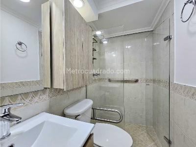 Apartamento de 2 alcobas en venta en Belen Miravalle, Medellín, 66 m² · foto 8 de 20