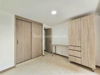 Apartamento de 2 alcobas en venta en Belen Miravalle, Medellín, 66 m² · foto 11 de 20