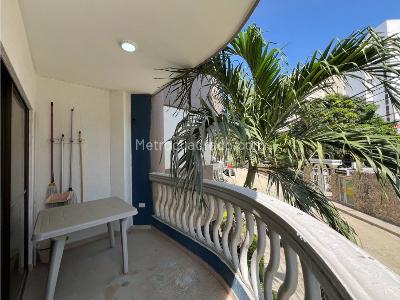 Apartamento de 2 alcobas en venta en Bello Horizonte Aeropuerto, Santa Marta, 73 m² · foto 2 de 20