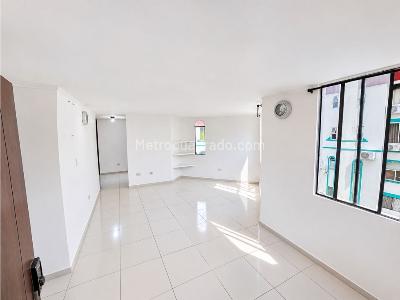 Apartamento de 2 alcobas en arriendo en Rodadero, Santa Marta, 56 m² · foto 2 de 16