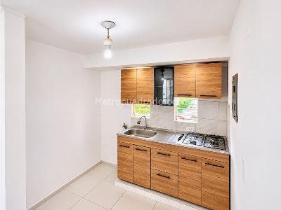Apartamento de 2 alcobas en arriendo en Rodadero, Santa Marta, 56 m² · foto 4 de 16