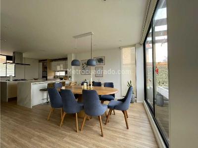 Casa de 3 alcobas en venta en Cajica, Cajicá, 200 m² · foto 2 de 18