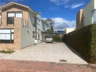 Casa de 4 alcobas en venta en Cajica, Cajicá, 220 m² · foto 2 de 14
