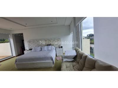 Casa de 4 alcobas en venta en Cajica, Cajicá, 340 m² · foto 2 de 19