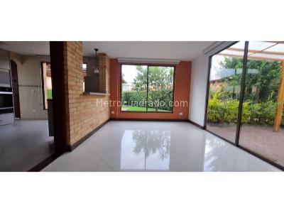 Casa de 3 alcobas en venta en Chia, Chía, 241 m² · foto 7 de 11