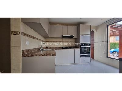 Casa de 3 alcobas en venta en Chia, Chía, 241 m² · foto 9 de 11