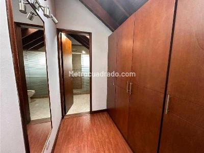 Casa de 3 alcobas en venta en Cajica, Cajicá, 220 m² · foto 2 de 19