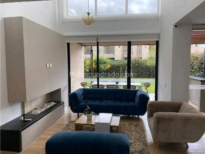 Casa de 3 alcobas en venta en Chia, Chía, 210 m² · foto 4 de 12
