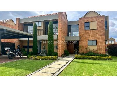 Casa de 4 alcobas en venta en Centro, Chía, 242 m² · foto 14 de 20