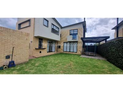 Casa de 3 alcobas en venta en Cajica, Cajicá, 139 m² · foto 8 de 17