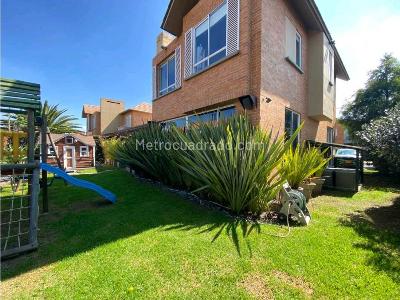 Casa de 3 alcobas en venta en Cajica, Cajicá, 234 m² · foto 10 de 20