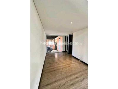 Casa de 3 alcobas en venta en Cajica, Cajicá, 200 m² · foto 2 de 14