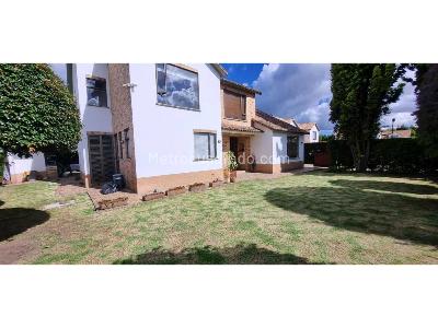 Casa de 3 alcobas en venta en Cajica, Cajicá, 230 m² · foto 2 de 20