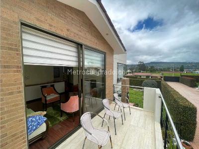 Casa de 3 alcobas en venta en Cajica, Cajicá, 273 m² · foto 2 de 20