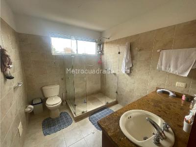 Casa de 4 alcobas en venta en Chia, Chía, 400 m² · foto 18 de 20