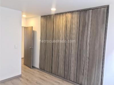 Apartamento en venta en Bella Suiza, Bogotá · foto 2 de 13