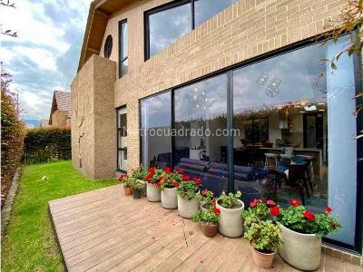 Casa de 3 alcobas en venta en Cajica, Cajicá, 128 m² · foto 2 de 18