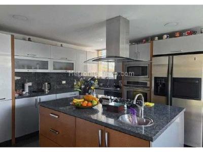 Casa de 5 alcobas en venta en Chia, Chía, 400 m² · foto 4 de 9