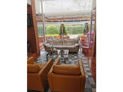 Casa de 4 alcobas en venta en Chia, Chía, 480 m² · foto 2 de 17