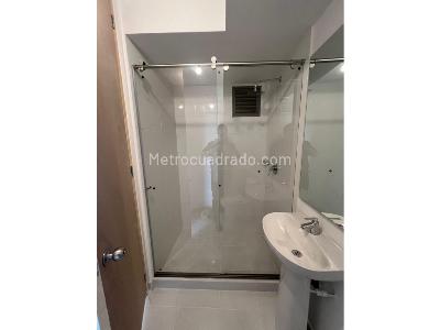 Apartamento en venta en Puente Aranda, Bogotá · foto 2 de 18