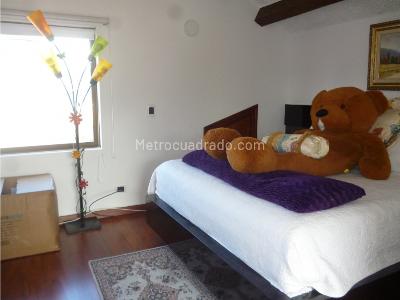 Casa de 4 alcobas en venta en Niza, Bogotá, 375 m² · foto 18 de 20