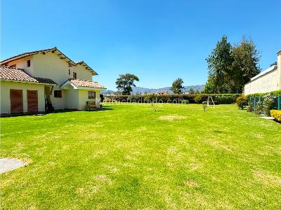 Casa de 4 alcobas en venta en Guaymaral, Bogotá · foto 3 de 20