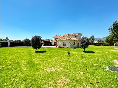 Casa de 4 alcobas en venta en Guaymaral, Bogotá · foto 5 de 20
