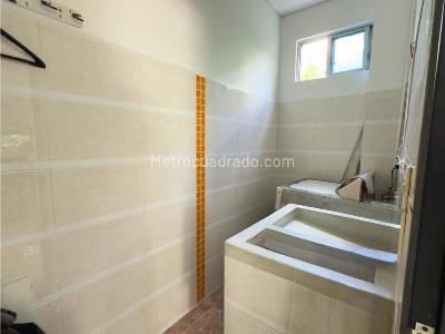 Casa de 5 alcobas en venta en Tierra Linda, Girardot, 972 m² · foto 8 de 20