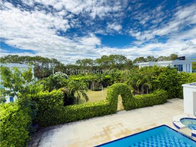 Casa de 5 alcobas en venta en Tierra Linda, Girardot, 972 m² · foto 19 de 20
